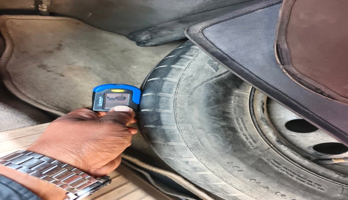 2015 Ford Figo Aspire TITANIUM PLUS 1.2 PETROL, Petrol, Manual, 1,32,962 km, tyre