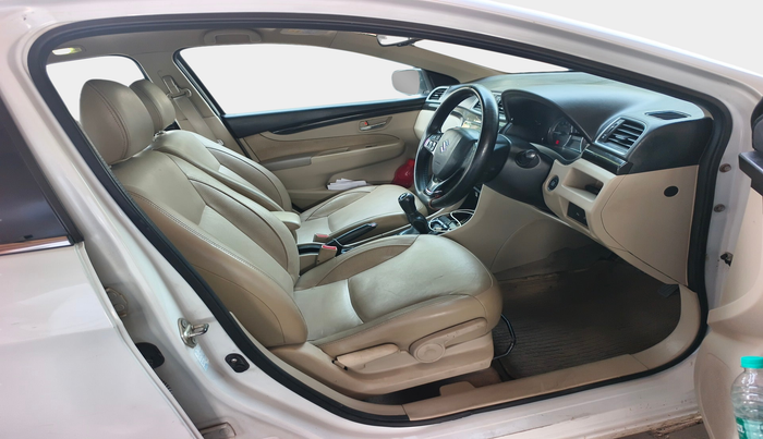 2015 Maruti Ciaz ZXI, Petrol, Manual, 94,739 km, interior