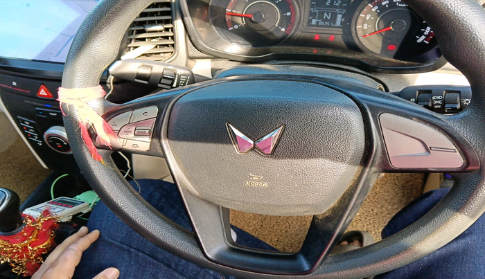 2022 Mahindra XUV300 W6 1.5 Sunroof Diesel, Diesel, Manual, 85,351 km, interior