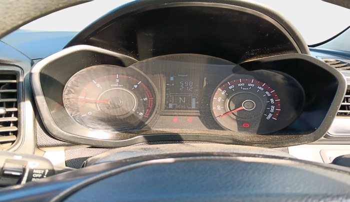 2022 Mahindra XUV300 W6 1.5 Sunroof Diesel, Diesel, Manual, 85,351 km, interior