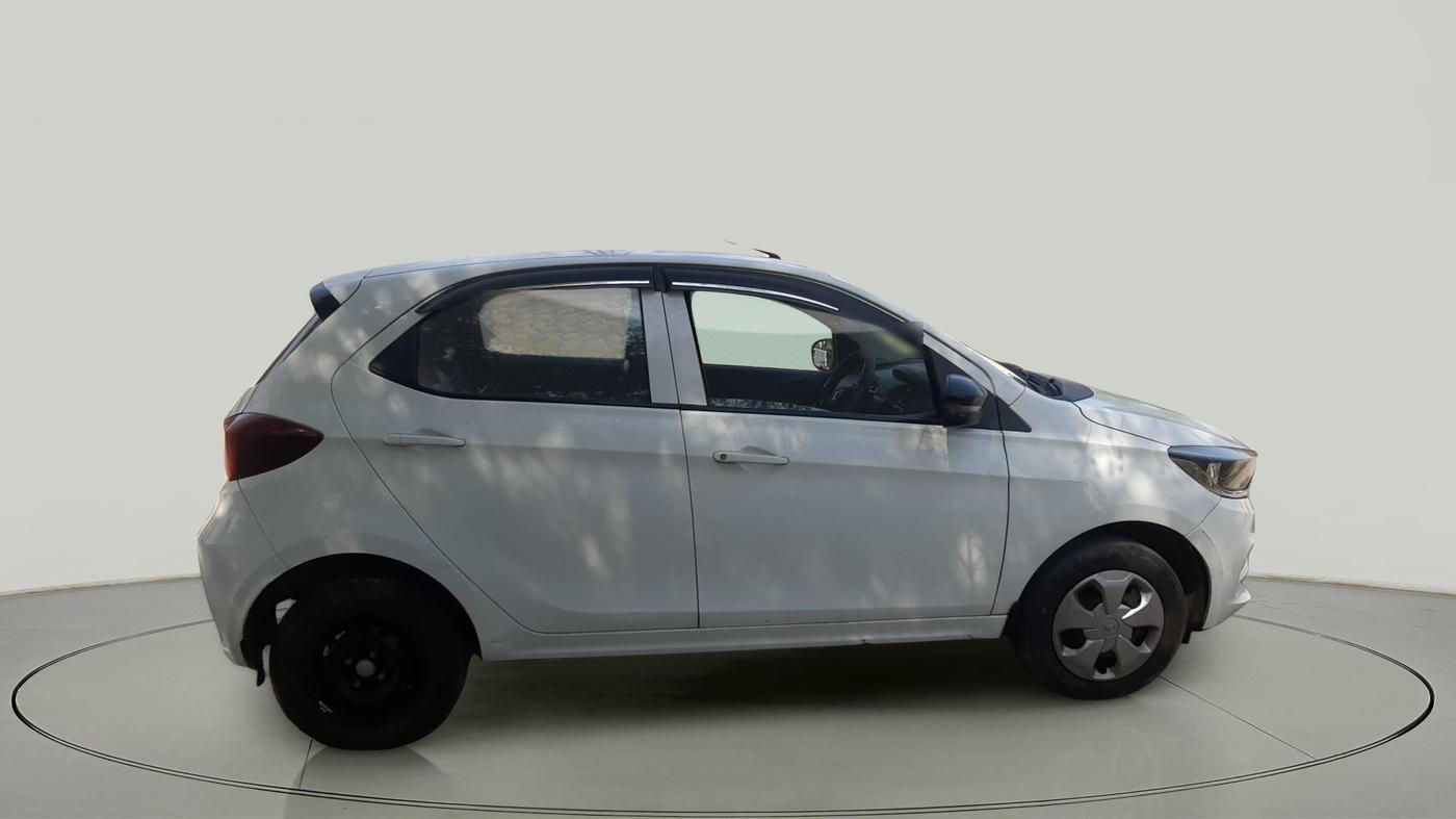 2022 Tata Tiago XT CNG, Petrol, Manual, 62,476 km, exterior