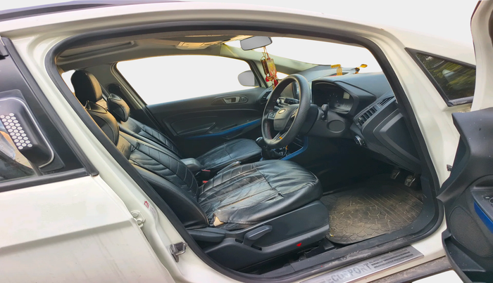 2019 Ford Ecosport TITANIUM 1.5L SIGNATURE EDITION (SUNROOF) DIESEL, Diesel, Manual, 1,00,861 km, interior