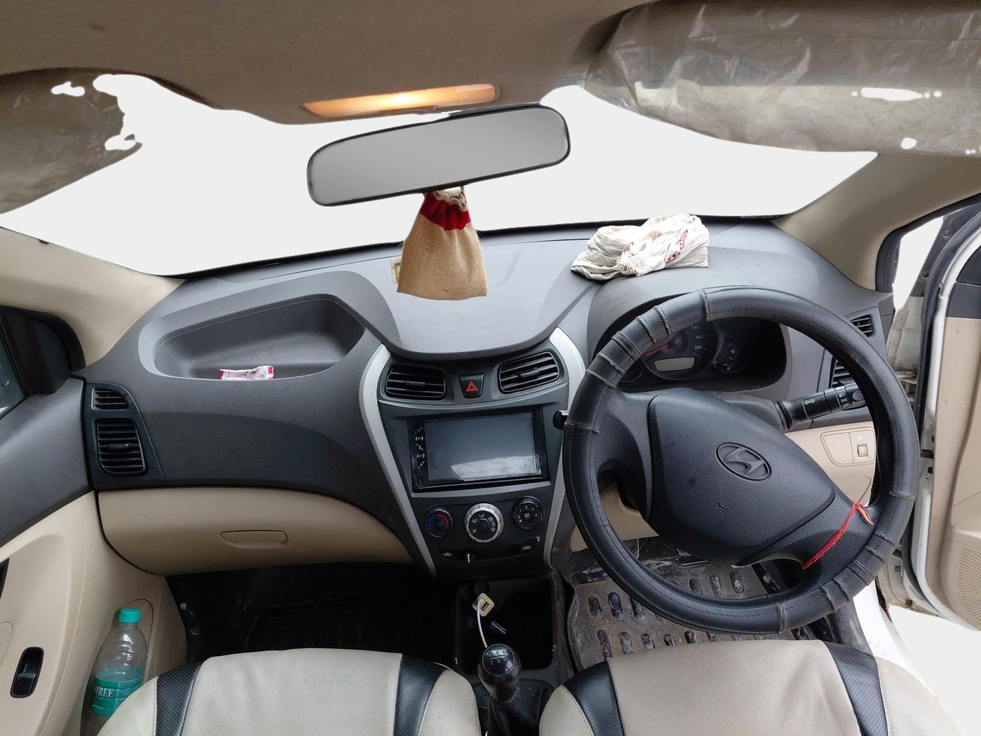 2018 Hyundai Eon ERA +, Petrol, Manual, 39,443 km, interior