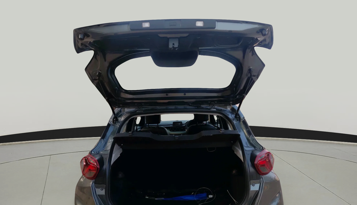 2025 Tata PUNCH ADVENTURE MT, Petrol, Manual, 5,264 km, exterior