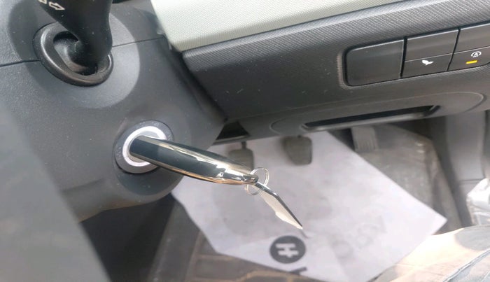 2025 Tata PUNCH ADVENTURE MT, Petrol, Manual, 5,264 km, interior