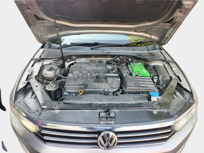 2017 Volkswagen Passat HIGHLINE DSG, Diesel, Automatic, 1,69,851 km, exterior