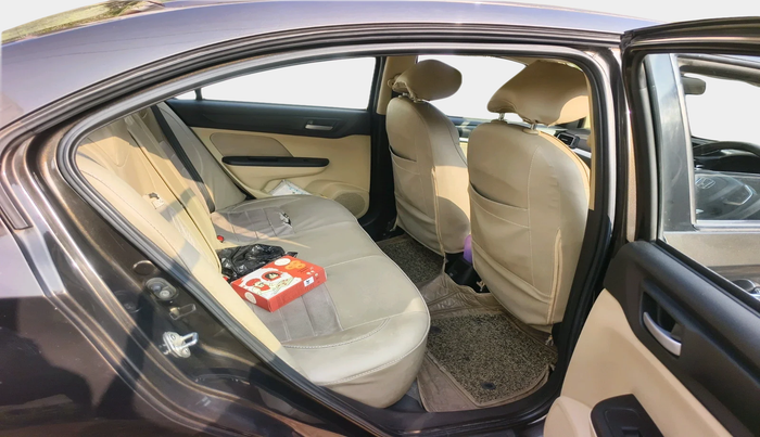 2022 Honda Amaze 1.2L I-VTEC VX CVT, Petrol, Automatic, 36,755 km, interior