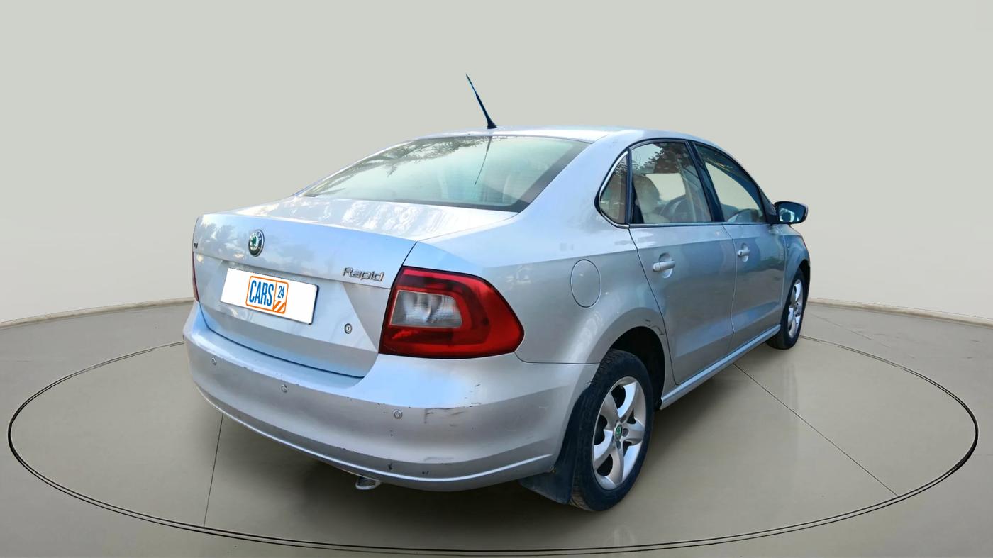 2012 Skoda Rapid ELEGANCE 1.6 TDI CR MT, Diesel, Manual, 1,72,474 km, exterior