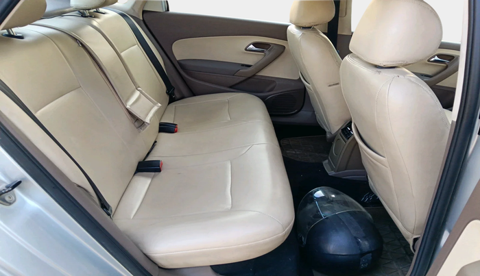 2012 Skoda Rapid ELEGANCE 1.6 TDI CR MT, Diesel, Manual, 1,72,474 km, interior