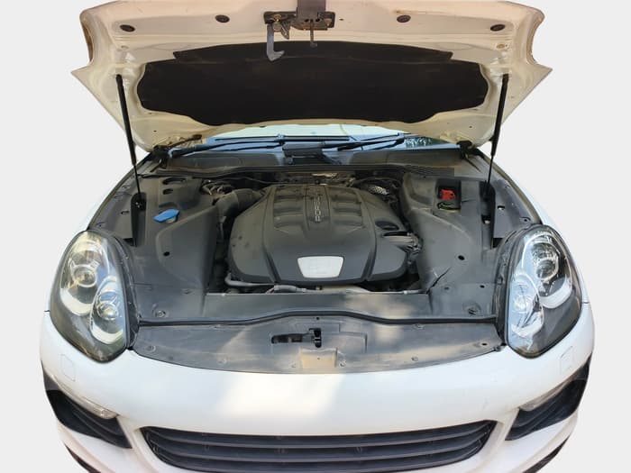2017 Porsche Cayenne DIESEL PLATINUM EDITION, Diesel, Automatic, 1,05,492 km, exterior