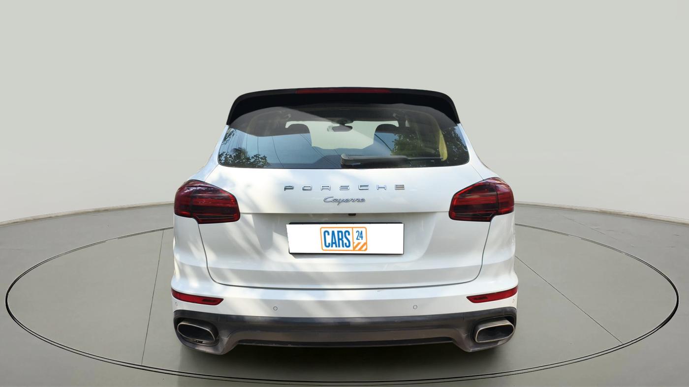 2017 Porsche Cayenne DIESEL PLATINUM EDITION, Diesel, Automatic, 1,05,492 km, exterior
