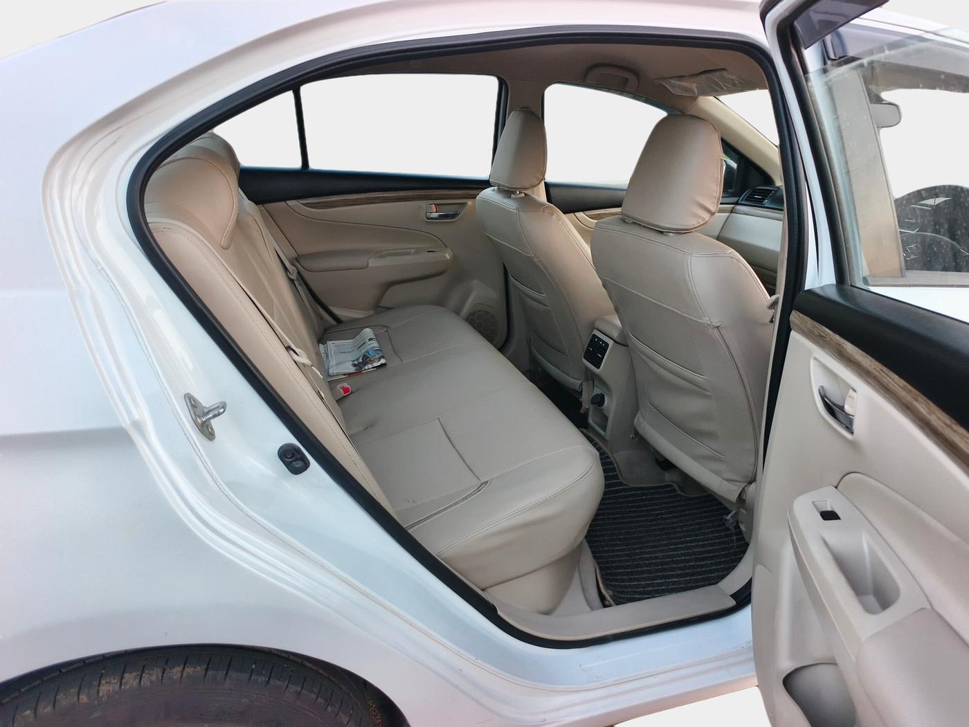 2021 Maruti Ciaz SIGMA 1.5 SHVS MT  PETROL, Petrol, Manual, 30,397 km, interior
