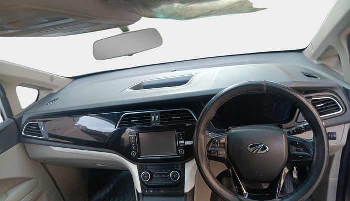 2019 Mahindra MARAZZO M6 8 STR, Diesel, Manual, 59,608 km, interior