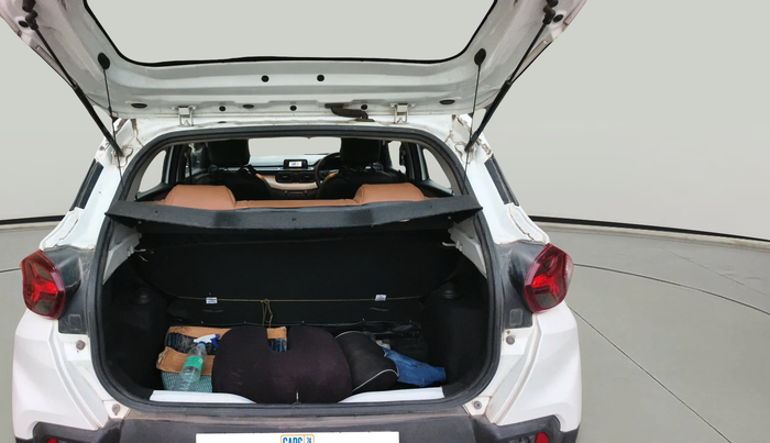 2022 Tata PUNCH PURE MT, Petrol, Manual, 83,821 km, exterior