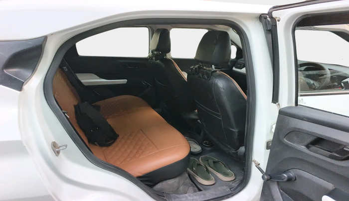 2022 Tata PUNCH PURE MT, Petrol, Manual, 83,821 km, interior