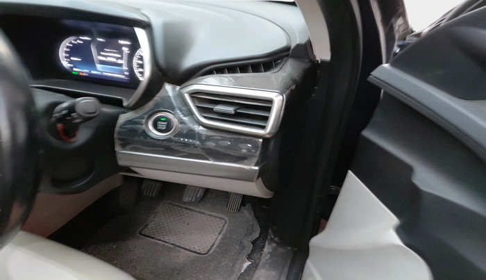 2021 Tata Safari XZ PLUS, Diesel, Manual, 67,071 km, interior