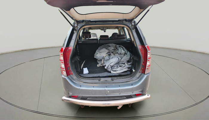 2013 Mahindra XUV500 W8, Diesel, Manual, 1,14,826 km, exterior