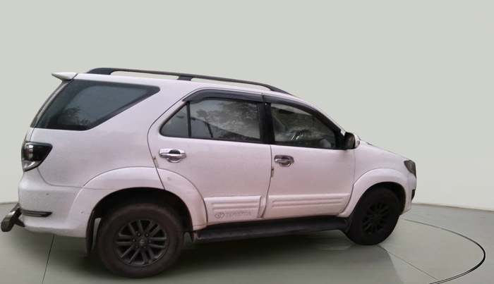 2015 Toyota Fortuner 3.0 4X4 MT, Diesel, Manual, 2,85,775 km, exterior