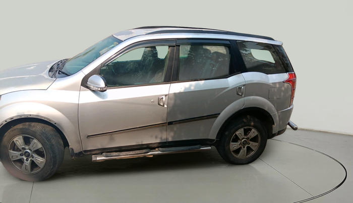 2013 Mahindra XUV500 W8, Diesel, Manual, 1,52,567 km, exterior