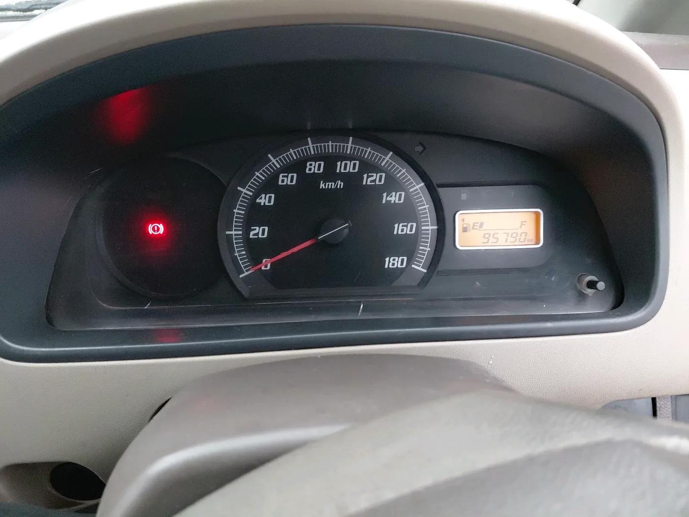 2010 Maruti Zen Estilo LXI, Petrol, Manual, 95,790 km, interior