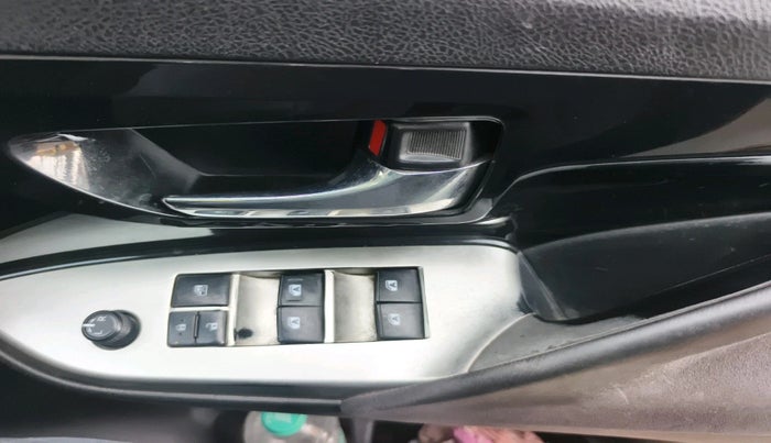 2018 Toyota Innova Crysta 2.4 VX 8 STR, Diesel, Manual, 3,04,245 km, interior