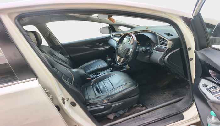 2018 Toyota Innova Crysta 2.4 VX 8 STR, Diesel, Manual, 3,04,245 km, interior