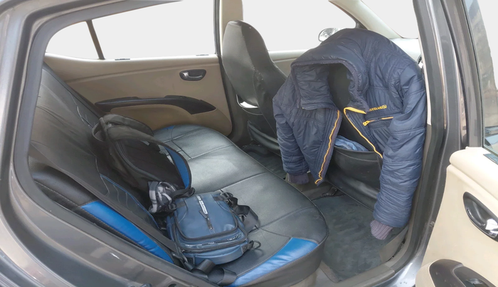 2013 Hyundai i10 MAGNA 1.1, Petrol, Manual, 1,26,287 km, interior