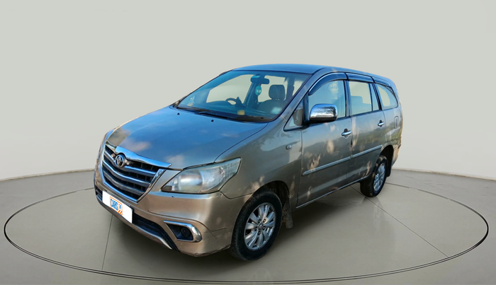 2011 Toyota Innova V 2.5 8 STR, Diesel, Manual, 4,08,941 km, exterior