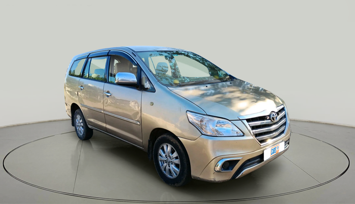 2011 Toyota Innova V 2.5 8 STR, Diesel, Manual, 4,08,941 km, exterior