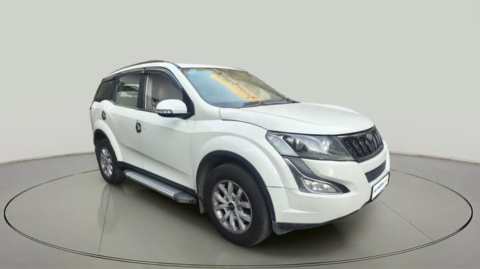 2016 Mahindra XUV500 W10, Diesel, Manual, 88,297 km, exterior