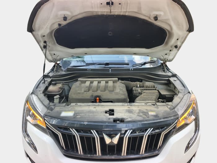 2021 Mahindra XUV700 AX 5 P MT 5 STR, Petrol, Manual, 46,687 km, exterior