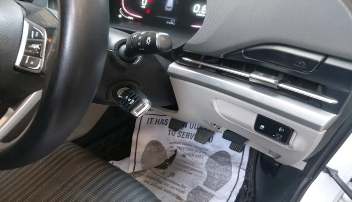 2022 KIA CARENS PRESTIGE 1.5 PETROL 7 STR, Petrol, Manual, 51,934 km, interior