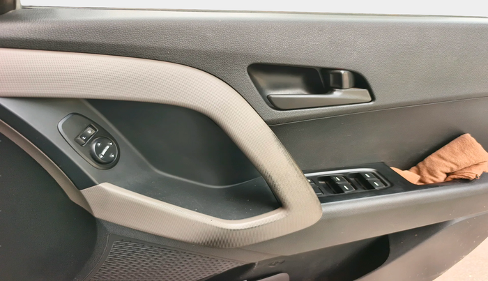 2017 Hyundai Creta E PLUS 1.4 DIESEL, Diesel, Manual, 82,199 km, interior