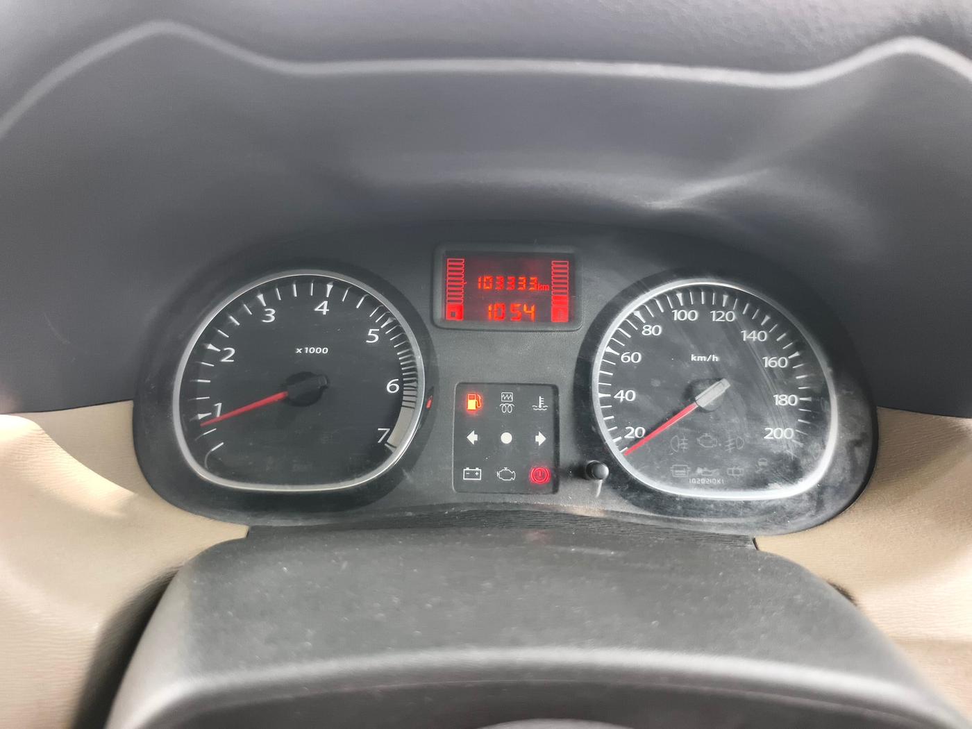 2012 Renault Duster 85 PS RXL DIESEL, Diesel, Manual, 1,05,000 km, interior