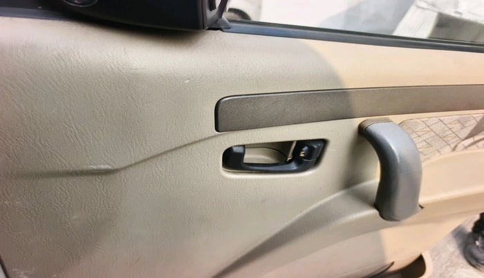 2012 Mahindra Scorpio VLX 2WD BS-III, Diesel, Manual, 74,526 km, interior