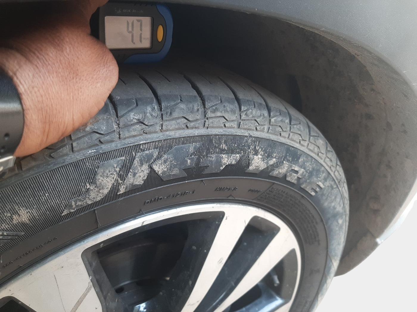 2019 Nissan Kicks XV DIESEL, Diesel, Manual, 1,42,034 km, tyre