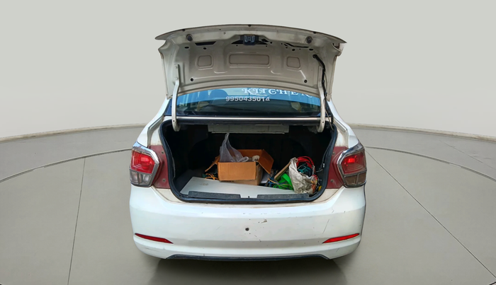 2016 Hyundai Xcent BASE ABS 1.1, Diesel, Manual, 1,14,625 km, exterior