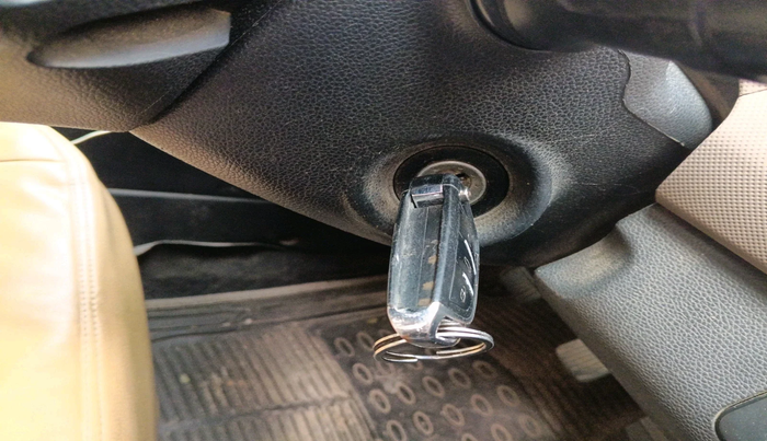 2016 Hyundai Xcent BASE ABS 1.1, Diesel, Manual, 1,14,625 km, interior