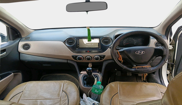 2016 Hyundai Xcent BASE ABS 1.1, Diesel, Manual, 1,14,625 km, interior