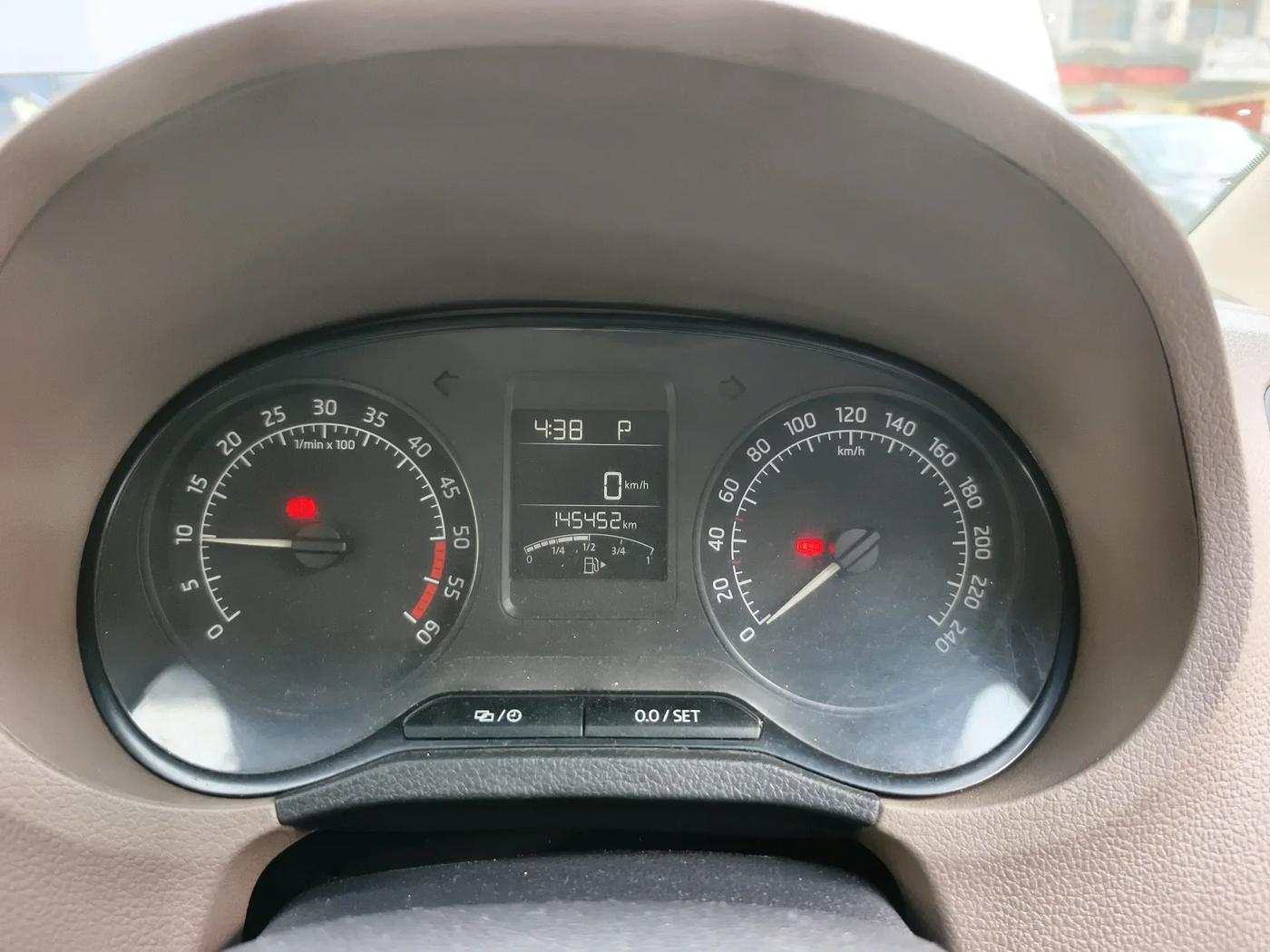 2016 Skoda Rapid 1.5 TDI CR ELEGANCE AT, Diesel, Automatic, 1,45,452 km, interior
