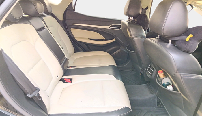 2022 MG ASTOR SHARP 1.5 MT, Petrol, Manual, 35,070 km, interior