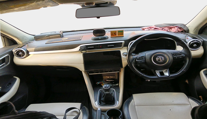 2022 MG ASTOR SHARP 1.5 MT, Petrol, Manual, 35,070 km, interior