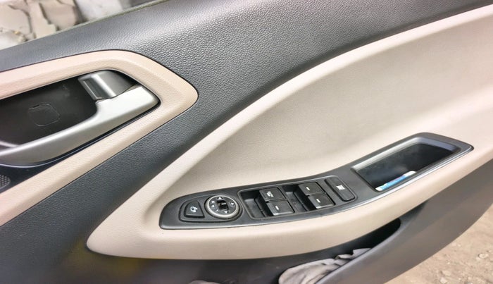 2018 Hyundai Elite i20 ASTA 1.2 (O), Petrol, Manual, 1,65,584 km, interior