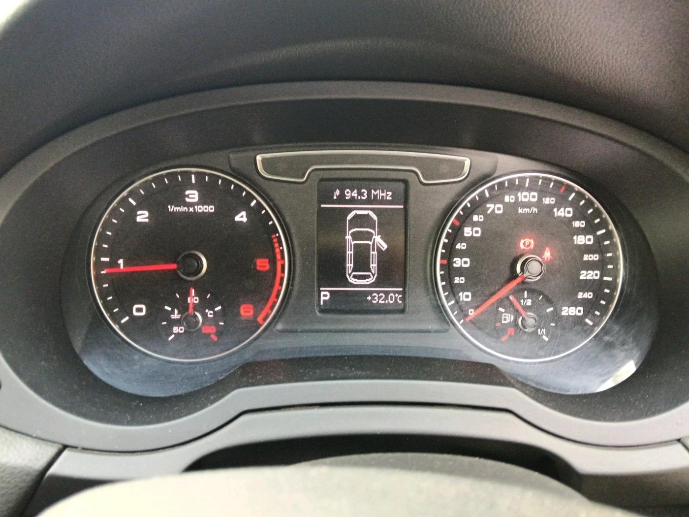 2018 Audi Q3 35 TDI Quattro, Diesel, Automatic, 68,765 km, interior