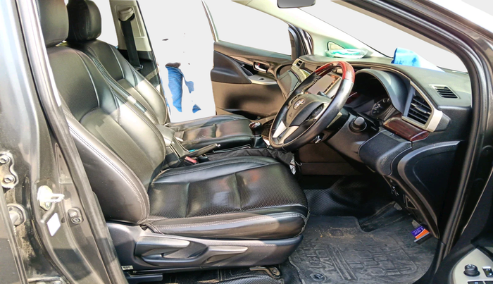 2021 Toyota Innova Crysta 2.4 VX 8 STR, Diesel, Manual, 1,13,287 km, interior