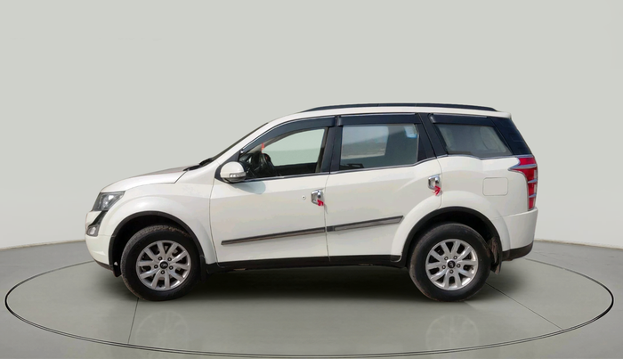 2016 Mahindra XUV500 W10, Diesel, Manual, 92,679 km, exterior