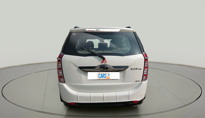 2016 Mahindra XUV500 W10, Diesel, Manual, 92,679 km, exterior