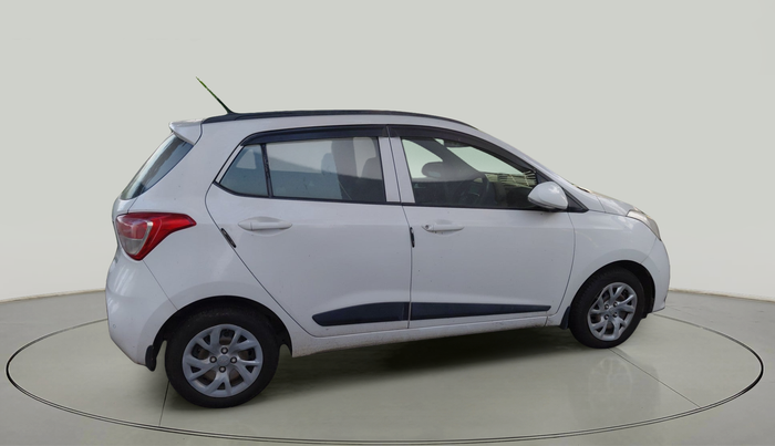 2017 Hyundai Grand i10 SPORTZ (O) 1.2 KAPPA VTVT, Petrol, Manual, 1,84,013 km, exterior