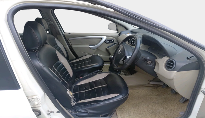 2014 Nissan Terrano XL (D), Diesel, Manual, 96,579 km, interior