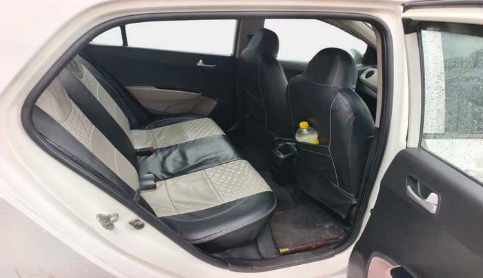 2015 Hyundai Grand i10 SPORTZ 1.2 KAPPA VTVT, Petrol, Manual, 82,001 km, interior